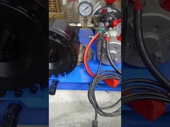 Hand Gevlechte Slangcrimper van de de Slangpijp van de Batterijaandrijving Hydraulische Plooiende Machine 651mm