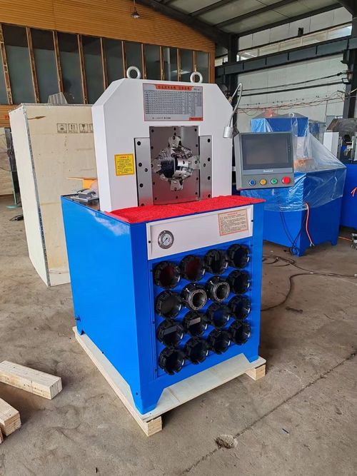 Het laatste nieuws van het bedrijf over Ons nieuwe product met klantvraag komt 2 inch CNC / Touchscreen slang krimpmachine