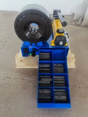 Goede prijs. De 1/4 tot 2 Duimhand stelde de Slangcrimper 24v van de Slang Plooiende Machine Hand12v Hydraulische Batterijaandrijving in werking online