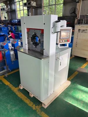 1000*800*1630 mm AC slangkrimpmachine met PLC-besturingssysteem