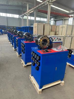 200 stuks/uur rubberen slang krimpmachine betrouwbare prestaties met 600 ton krimpkracht