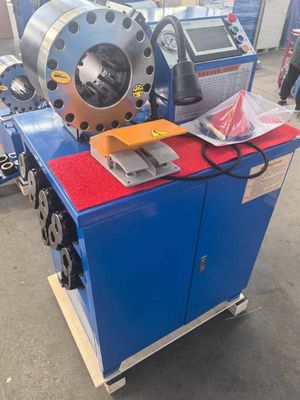 Goede prijs. PLC-besturingssysteem 2 inch High Model Blauw Kleur 10 Dies Hydraulische slang krimpmachine met 600T krimpkracht online