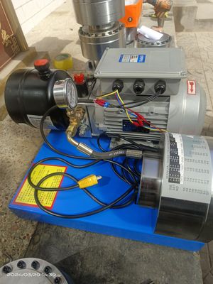 Goede prijs. 2.2 KW 220V Hydraulische Slangpersmachine met 1/4 inch tot 1 inch Persbereik voor 6-25mm Slangen en 7 Matrijzen online