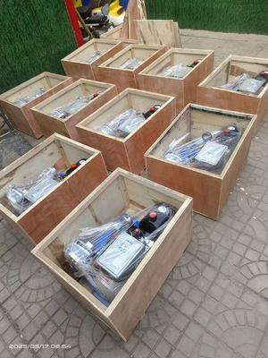 Goede prijs. Elektrische 220V hydraulische slangcrimpmachine met 1 inch crimpbereik voor slangen van 6-25 mm en 2,2 kW vermogen online