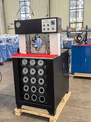 Knabelbesturing Hydraulische slangkrimpmachine met krimpbereik van 6-76 mm en maximale opening van 165 mm