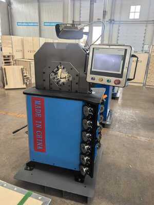Elektrische hydraulische slangkrimpmachine met 0,01 mm nauwkeurigheid en 6-102 mm krimpbereik voor industrieel gebruik