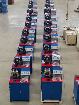 Goede prijs. 651mm van de de Machine3kw Lucht van de Remslang Plooiende Crimper van de de Remslang met Multifunctioneel Comité online