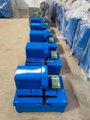 Goede prijs. Rubber de Pijpsnijmachine 651mm van de Laagslang de Snijmachinehand van de Siliconebuis werkt online