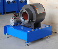 Goede prijs. de Slangcrimper van 4l 12V 1/4 Duim aan 2 Duim Draagbare Hydraulische Crimper online