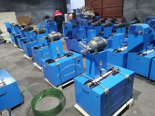 Goede prijs. Vragen 300 sets per maand Rubber slang snijmachine 850*600*1200mm online