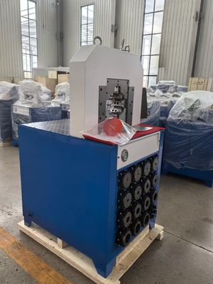 Goede prijs. 3 inch PLC Control System 7.5kw Werkefficiëntie 800 stuks/h Hydraulische slangcrimping machine online