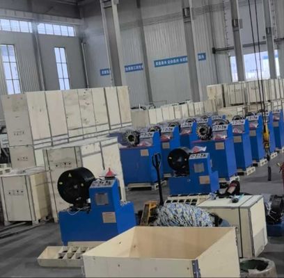 Goede prijs. Hydraulisch 3 inch en 4 inch elektrisch korter model knop systeem Blauw Kleur Industriële gebreide slang krimpmachine 3kw Compacte structuur online