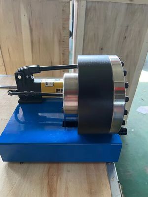 Goede prijs. 1 inch veelzijdige handmatige slangcrimpmachine met staalcomponenten / hydraulische hydraulische slangcrimper online