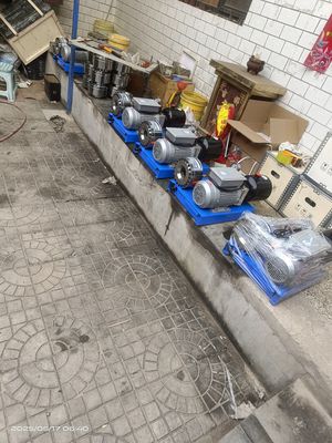 Elektrische hydraulische slangcrimpmachine voor kleine slangdiameter 6-25 mm met compact ontwerp