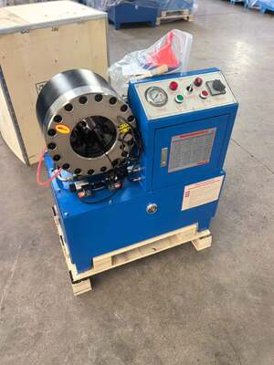 Goede prijs. 2 inch DX68 blauwe kleur elektrische hydraulische slangcrimper met 6-51 mm krimpbereik ± 0,01 mm 10 sterft nauwkeurigheid en 200 stuks per uur efficiëntie online