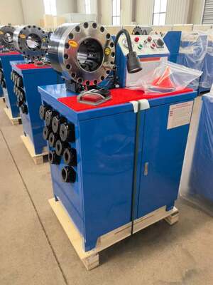 Goede prijs. 2 inch 600 ton van 6 mm tot 51 mm Rubber slang krimpmachine Hoger model Blauwe kleur 220v/380v Spanning met 10 uitwisselbare dies en hydraulische toepassingen online