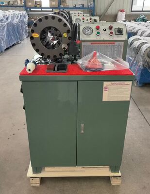 Goede prijs. 2 inch 600T Rubber Hose Crimping Machine Hoger model Groene kleur 220V/240V/380V/415V Spanningsknopcontrolesysteem met 6-51mm bereik en 10 uitwisselbare dies online