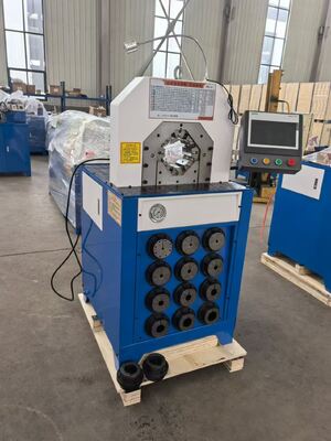 Goede prijs. 3 inch superdiktemodel Grotere krimpkracht Hydraulische slangkrimpmachine PLC-besturingssysteem 2800KN Crimperkracht 380 V spanning en 6-76 mm krimpbereik 15 matrijzen voor hydraulische toepassingen online