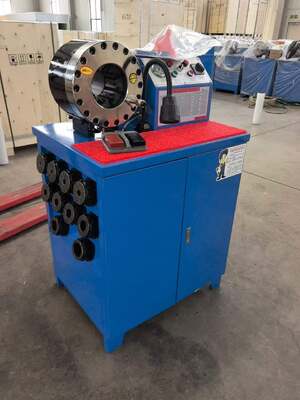 Goede prijs. 2 "600T 31,5 MPa rubberen slang krimpmachine Hoger model Blauwe kleur Knopbediening Systerm 220v / 240v / 380v / 415v spanning met 6-51 mm krimpbereik en 10 verwisselbare matrijzen online