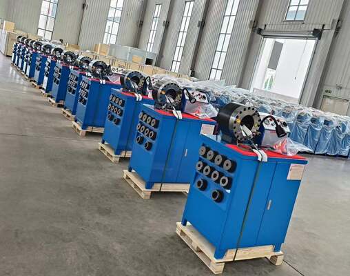 Goede prijs. 600T 31,5 MPa rubberen slang krimpmachine Hoger model Blauwe kleur 3kw Motor Knopbediening Systerm 220v / 240v / 380v / 415v spanning met 6-51 mm krimpbereik en 10 verwisselbare matrijzen online