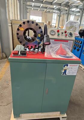 Goede prijs. 2 inch 3kw motor 600T rubberen slang krimpmachine hoger model groene kleur 220V / 240V / 380V / 415V spanningsknopbediening Systerm met bereik van 6-51 mm en 10 verwisselbare matrijzen online