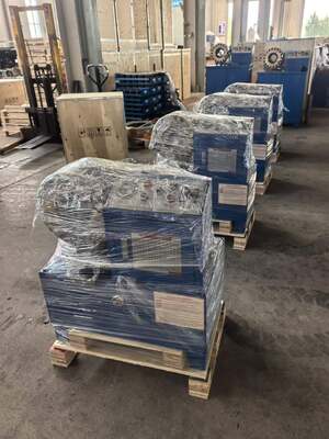 Goede prijs. 2 inch DX68 model blauwe elektrische hydraulische slangkrimper korter zonder snelle wisselvormgereedschappen krimpbereik van 6 mm tot 51 mm verschillende spanning 10 matrijzen nauwkeurigheid en 200 stuks per uur efficiëntie online